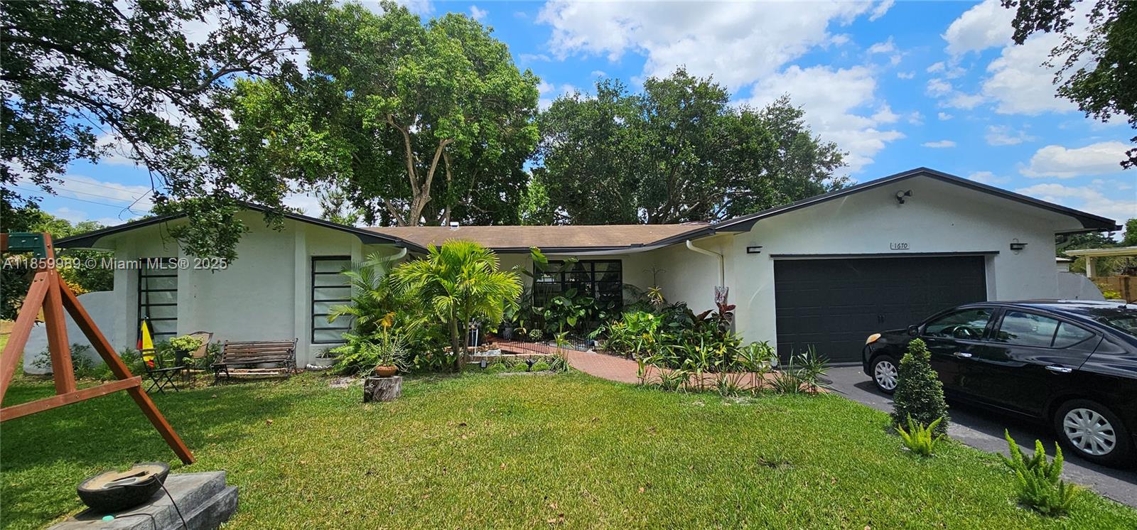 1670 SW 139th Ave