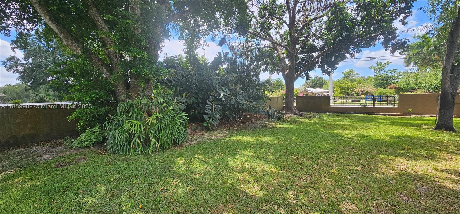 FLA FRUIT LANDS CO - Residential