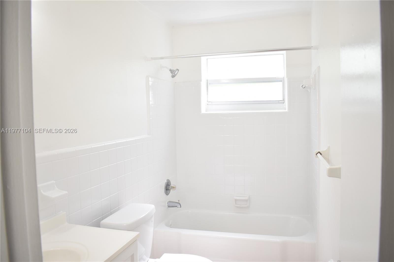 PORTA BELA CONDO - Residential Lease