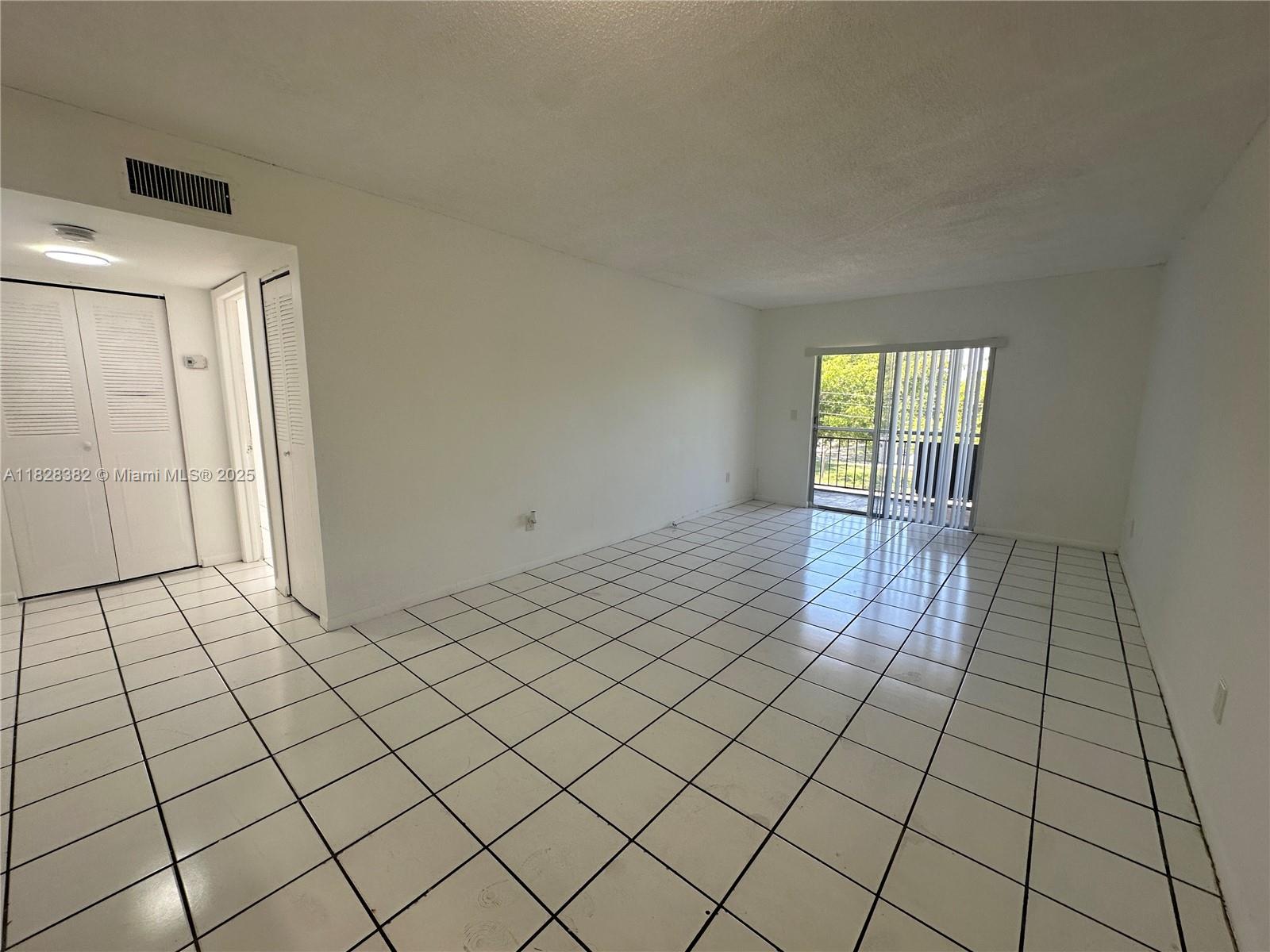 13685 NE 10th Ave 302