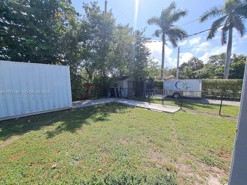 Tiny photo for 16761 SW 92nd Ave, Palmetto Bay, FL 33157 (MLS # A11977648)