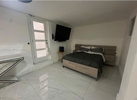 Tiny photo for 16761 SW 92nd Ave, Palmetto Bay, FL 33157 (MLS # A11977648)