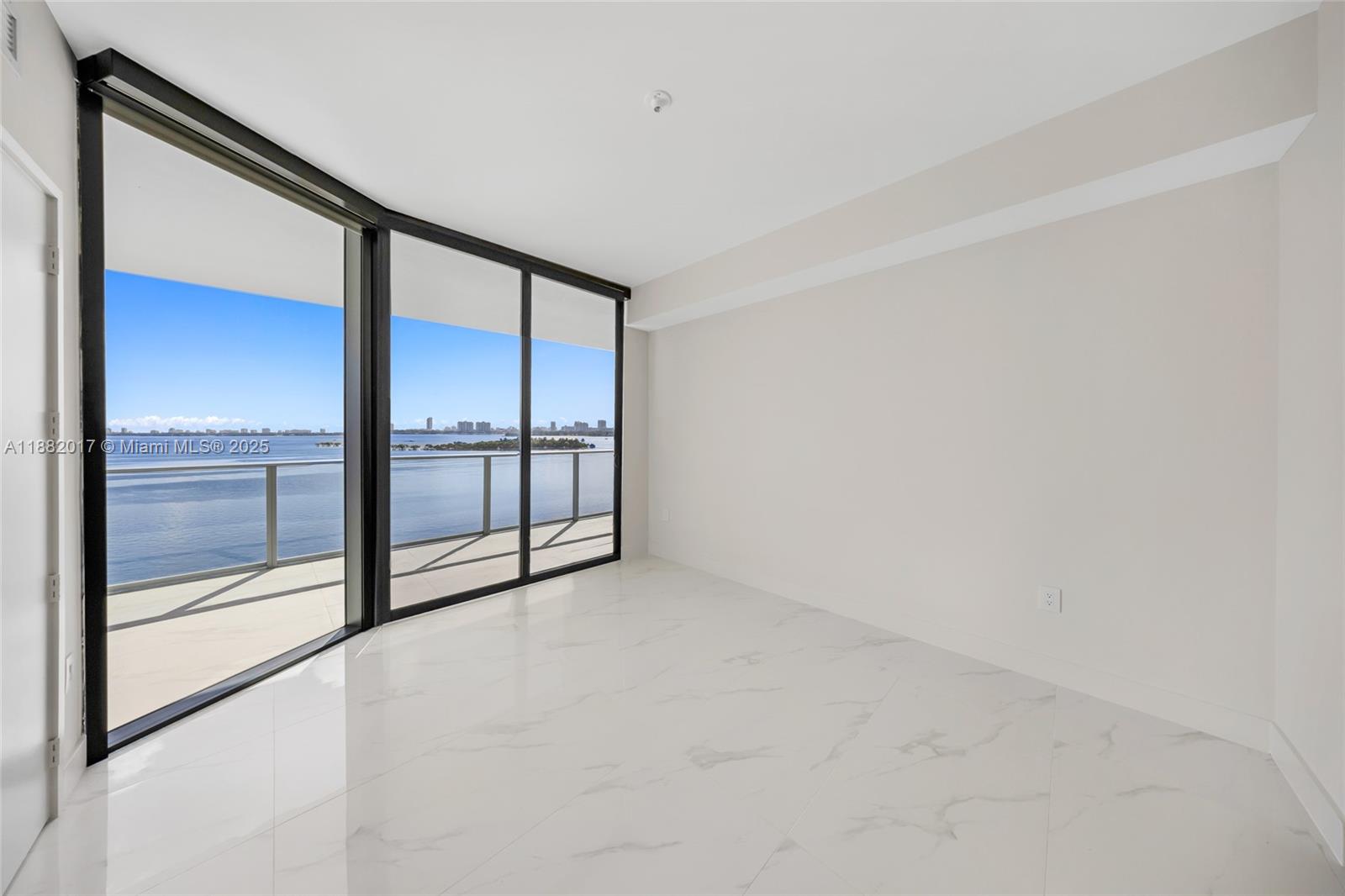 ARIA RESERVE - Residential Lease