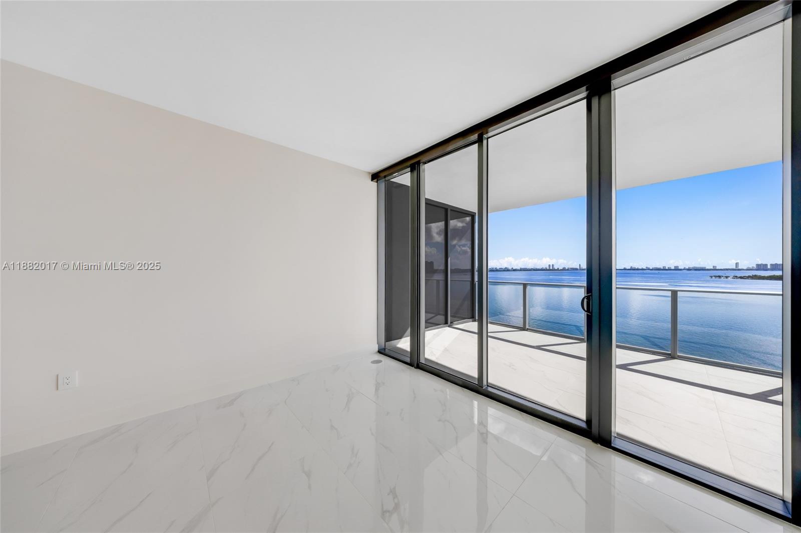 ARIA RESERVE - Residential Lease