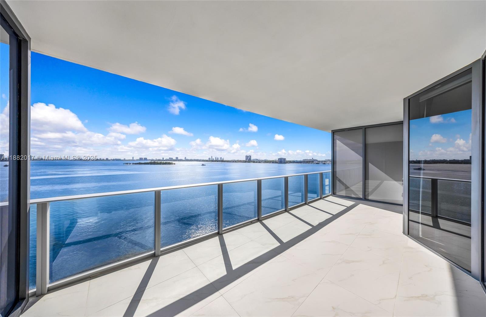 ARIA RESERVE - Residential Lease