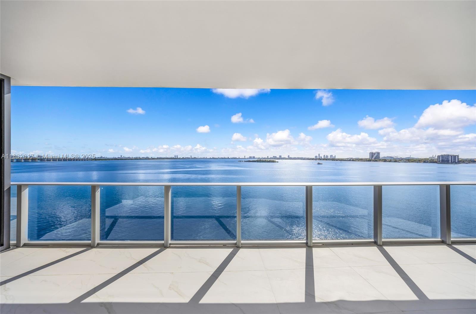 ARIA RESERVE - Residential Lease