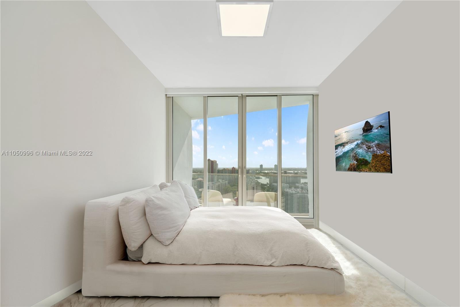 JADE SIGNATURE CONDO - Residential