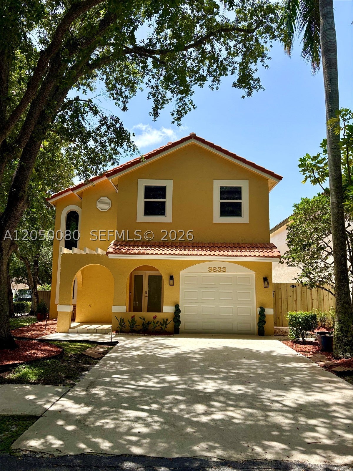 9833 NW 5th Ct