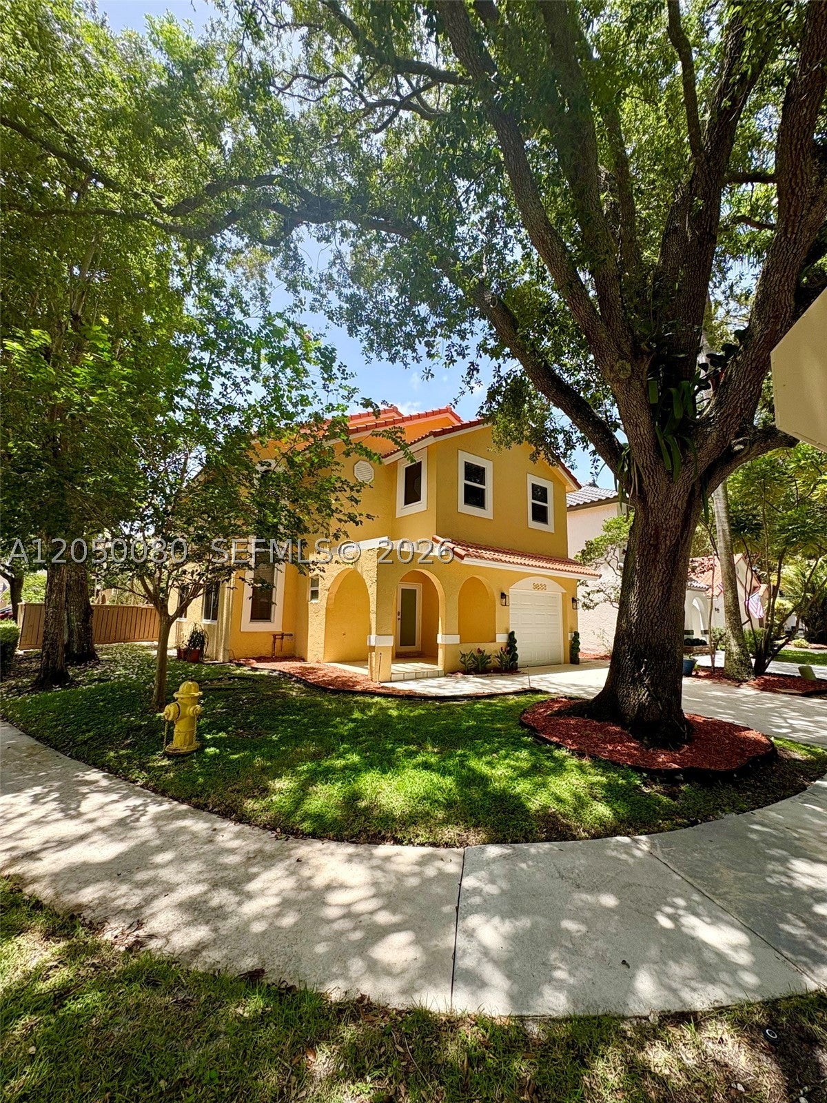 9833 NW 5th Ct