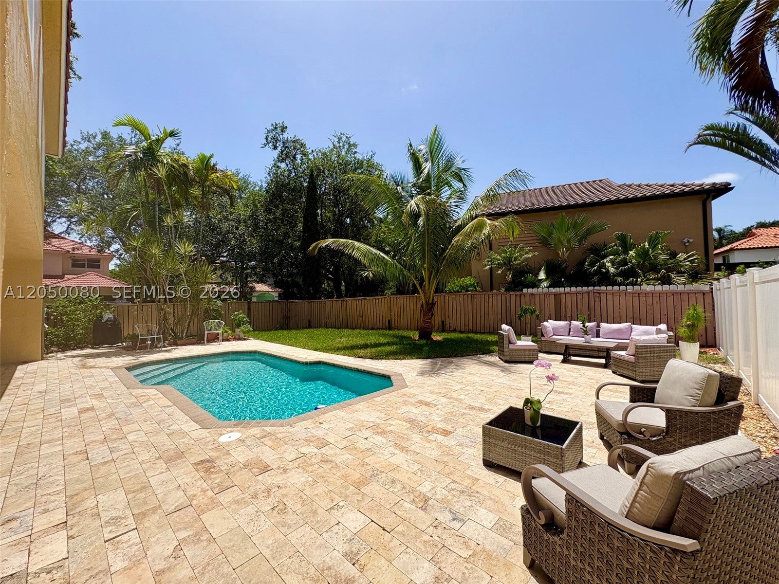 9833 NW 5th Ct