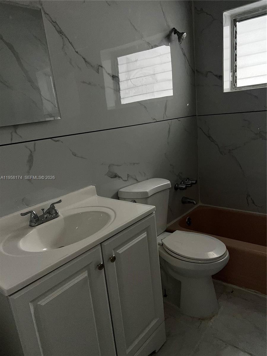 OCEAN BEACH ADDN NO 3 - Residential Lease