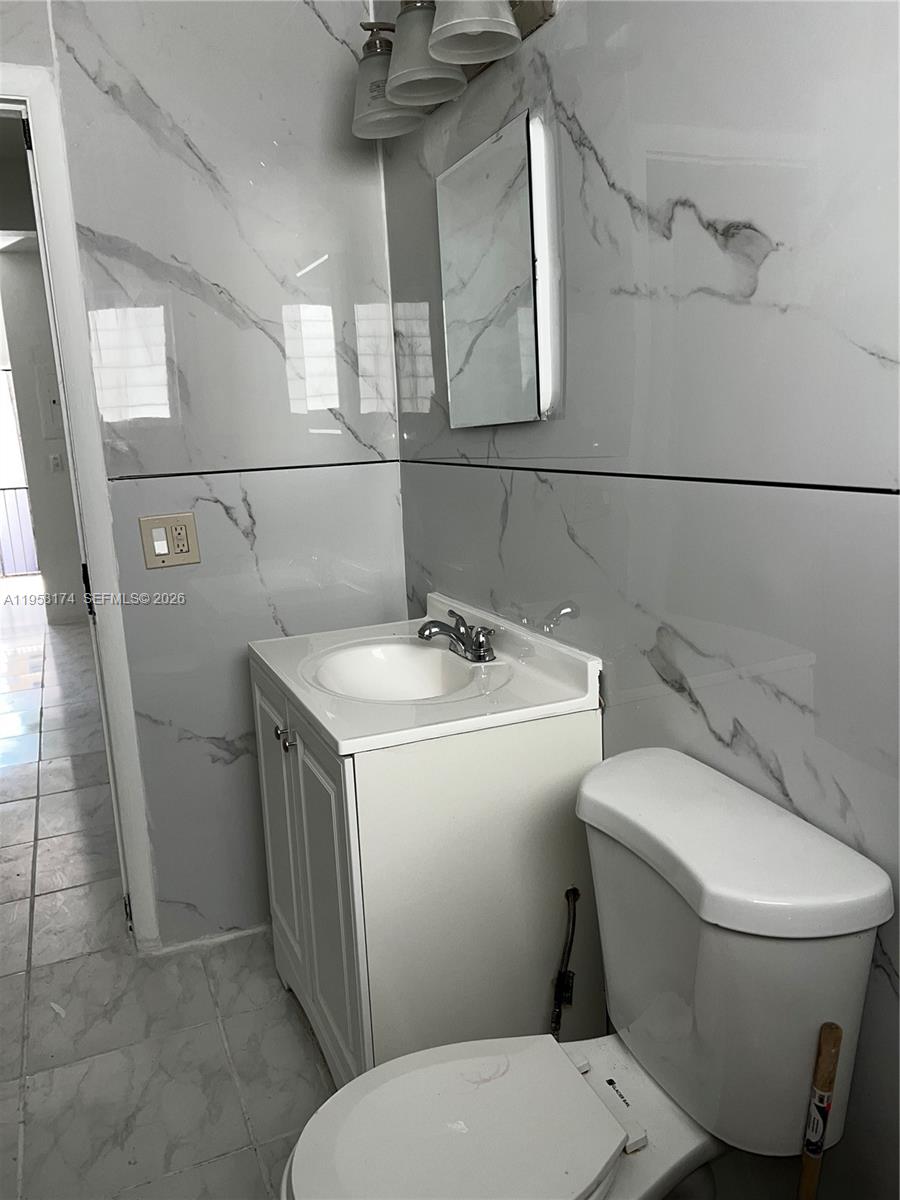 OCEAN BEACH ADDN NO 3 - Residential Lease