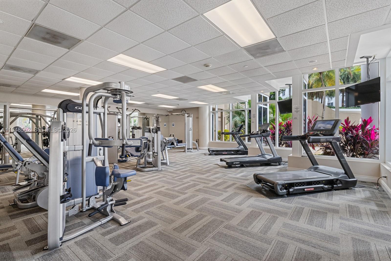 COURTS BRICKELL KEY CONDO - Residential