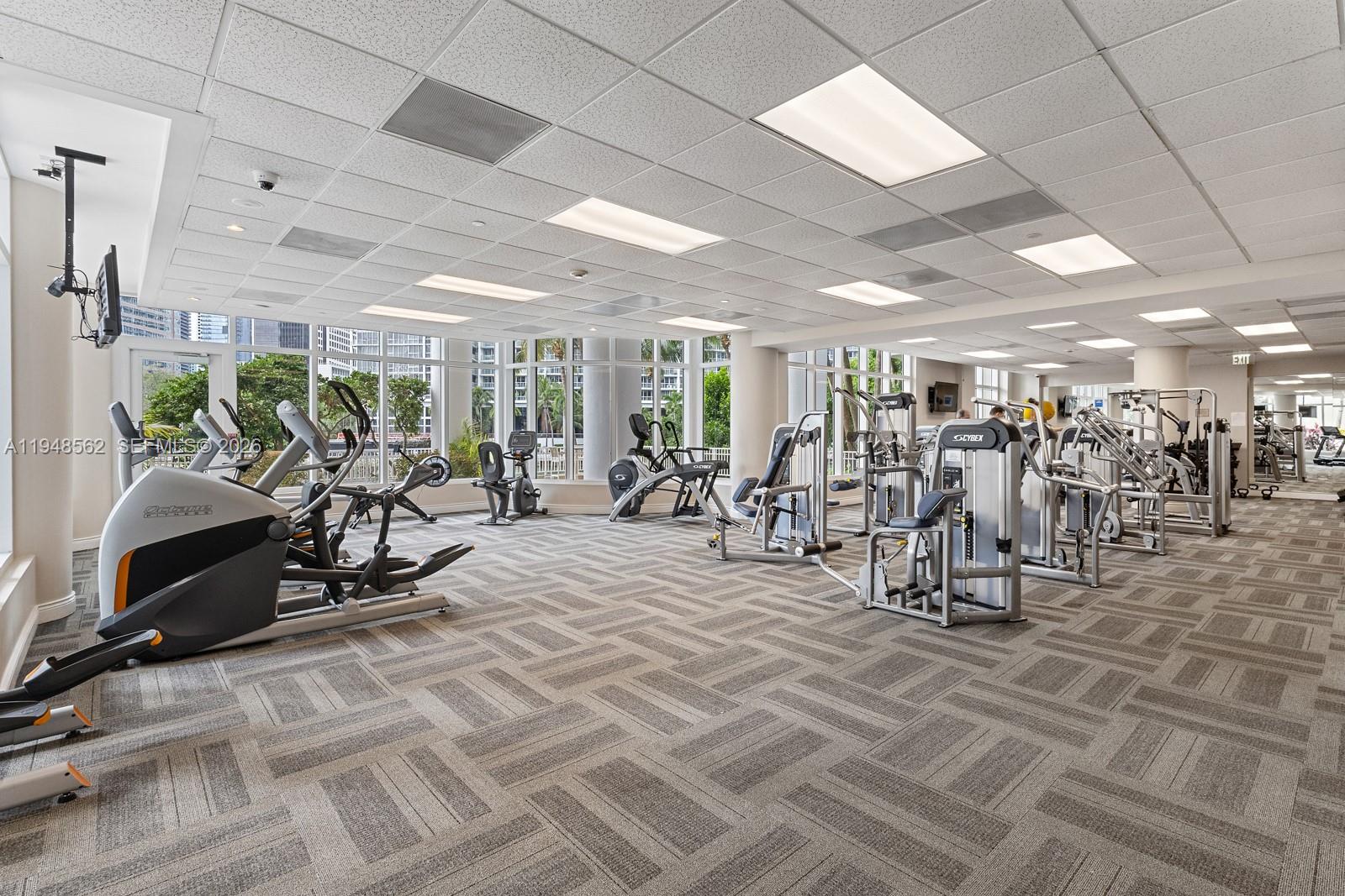 COURTS BRICKELL KEY CONDO - Residential