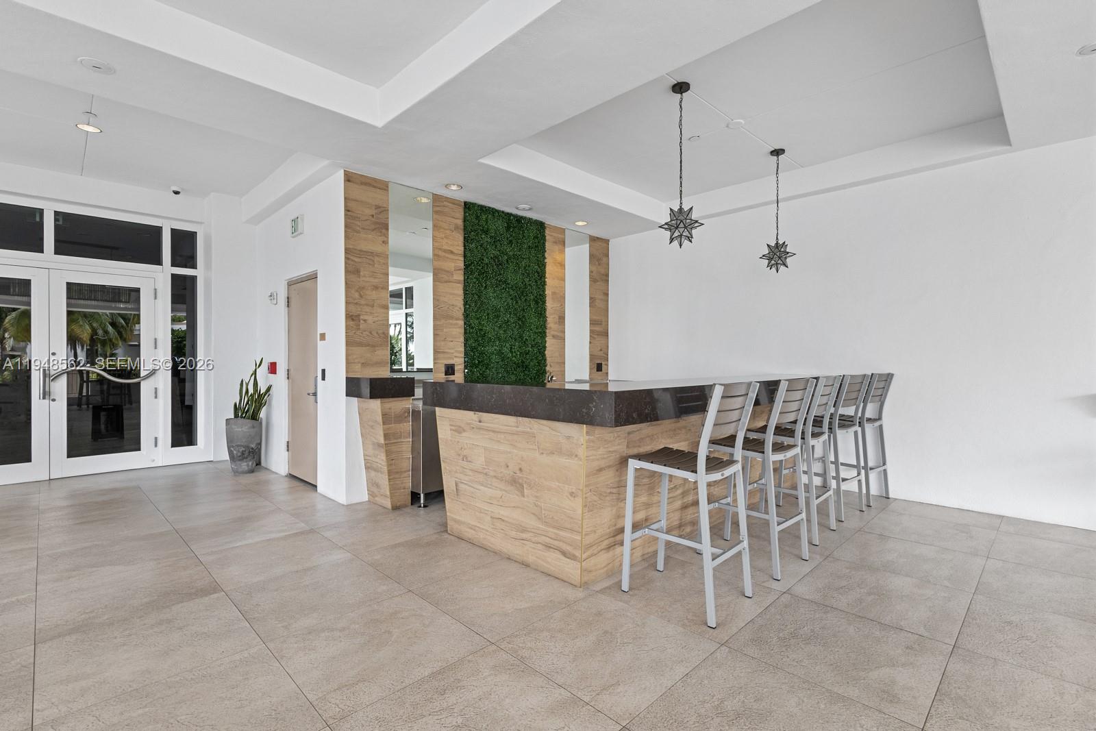 COURTS BRICKELL KEY CONDO - Residential