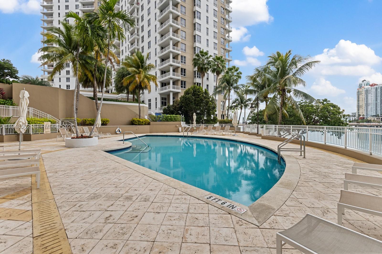 COURTS BRICKELL KEY CONDO - Residential