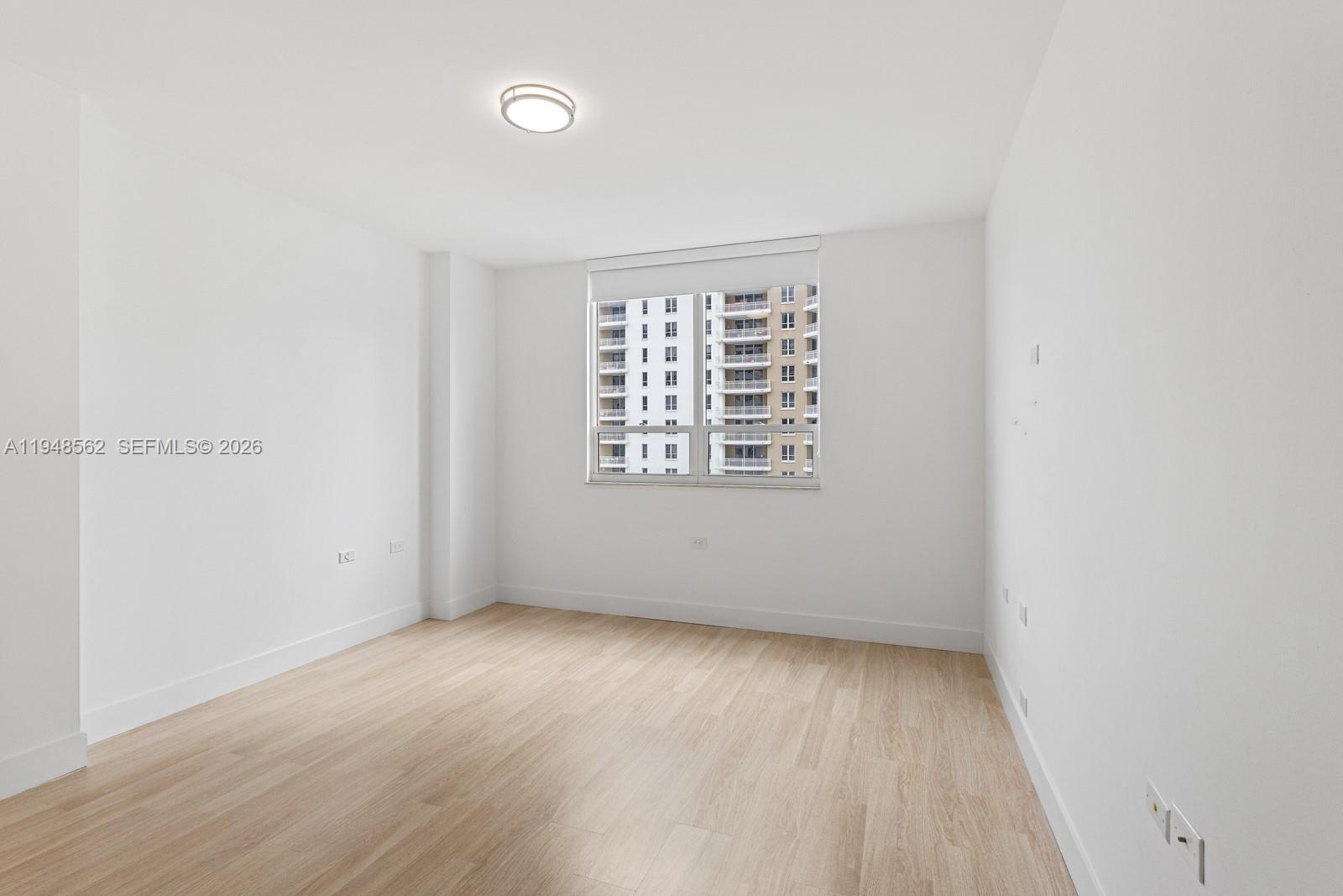 COURTS BRICKELL KEY CONDO - Residential