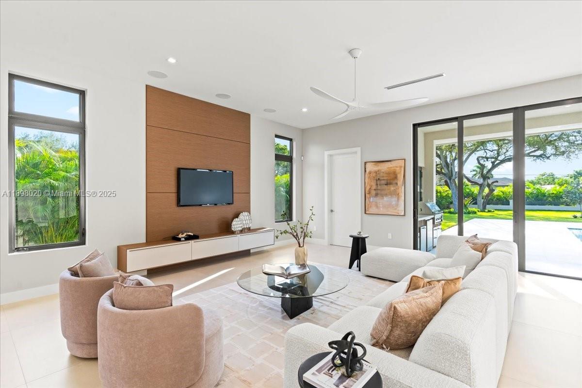 Sunset Paradise - Residential