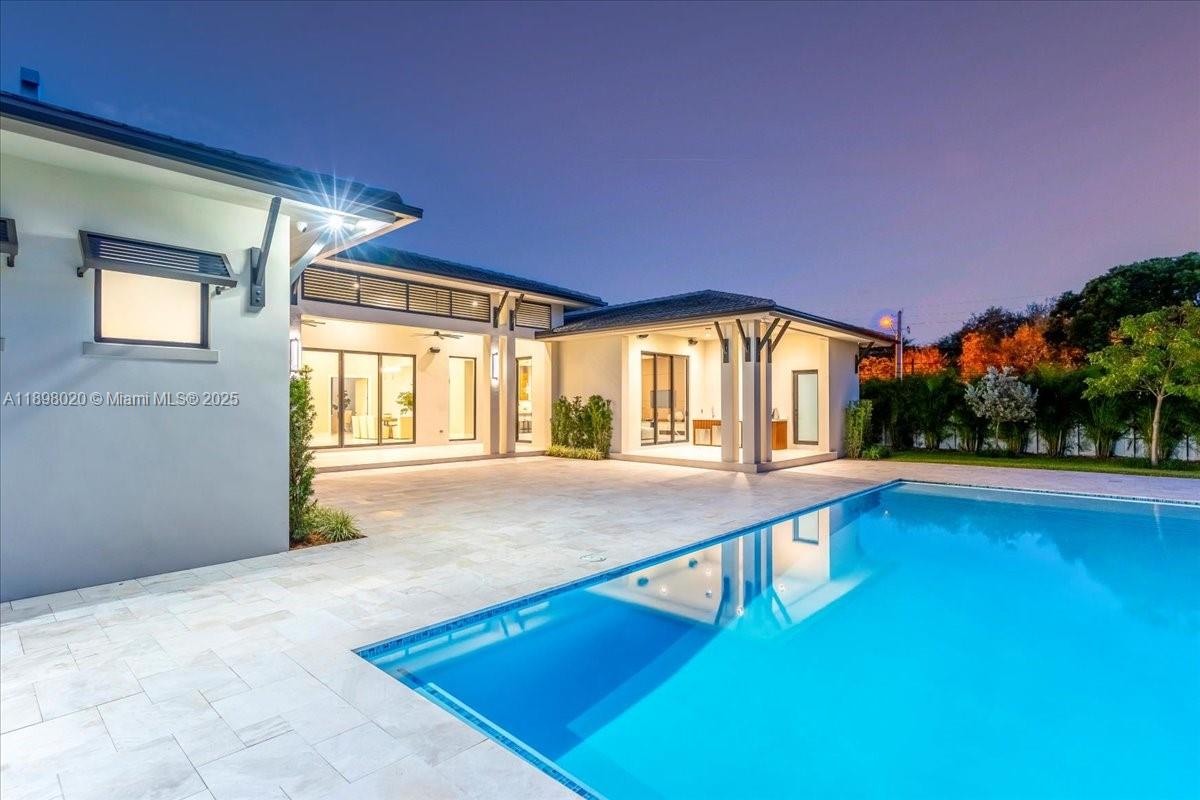 Sunset Paradise - Residential