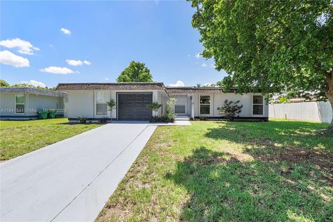 6703 Brookwood Blvd Tamarac FL 33321