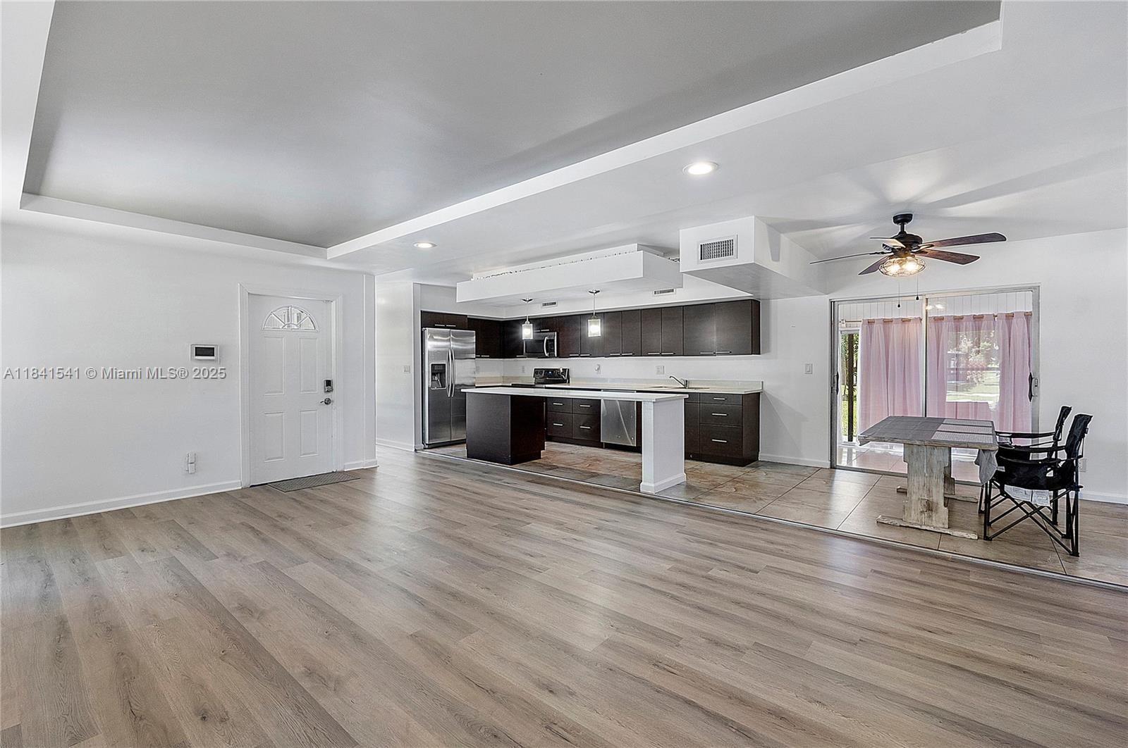 MAINLANDS OF TAMARAC LAKE - Residential