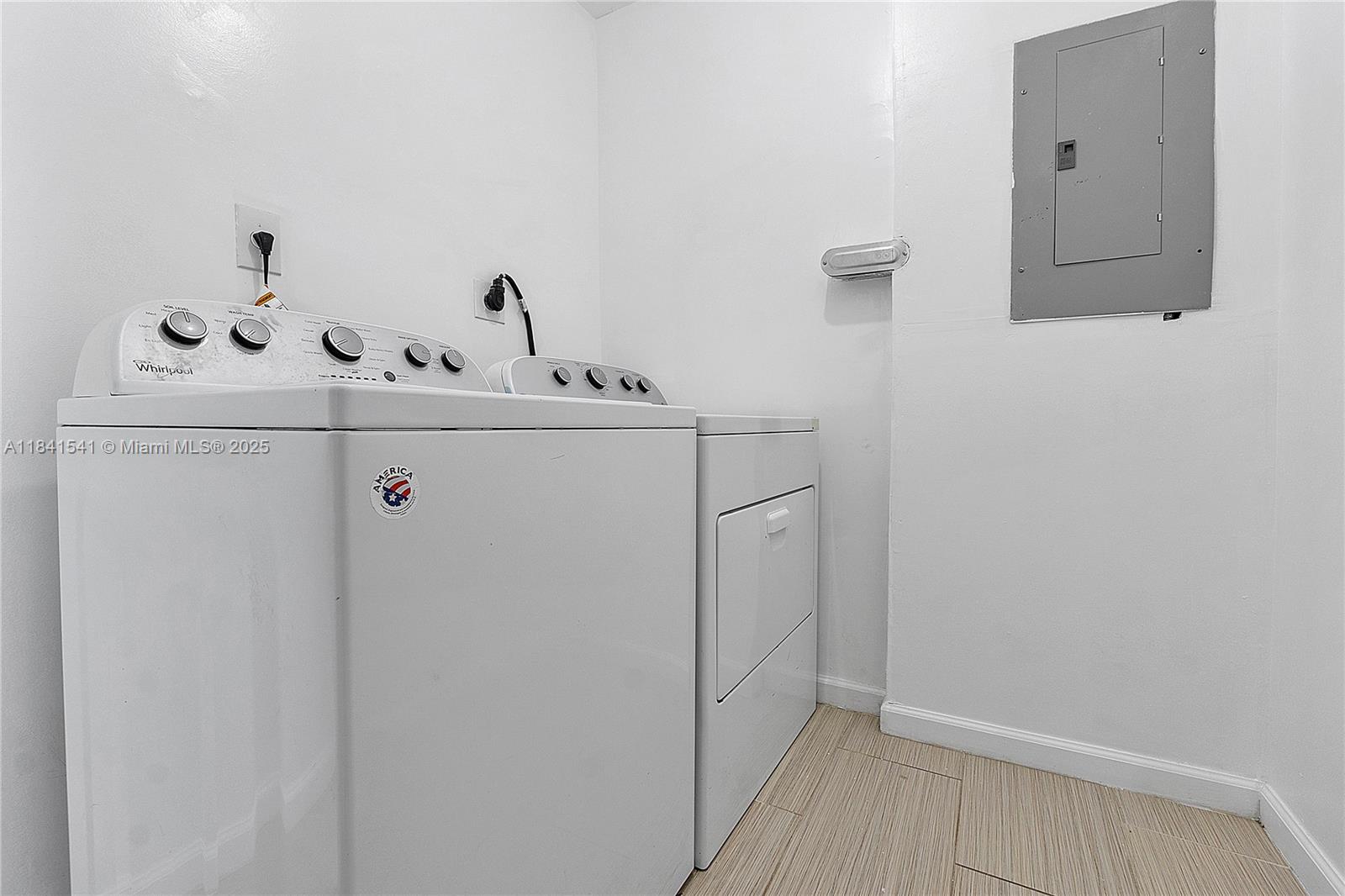 MAINLANDS OF TAMARAC LAKE - Residential