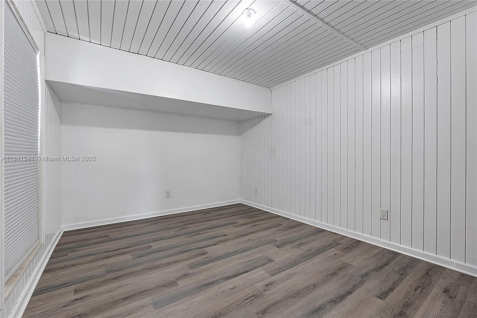 MAINLANDS OF TAMARAC LAKE - Residential