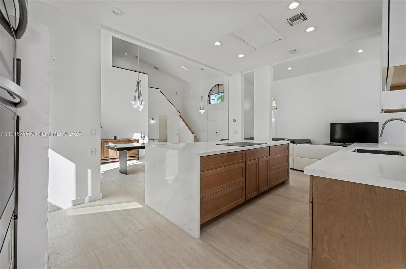 VILLA FLORA AT BOCA POINT - Residential