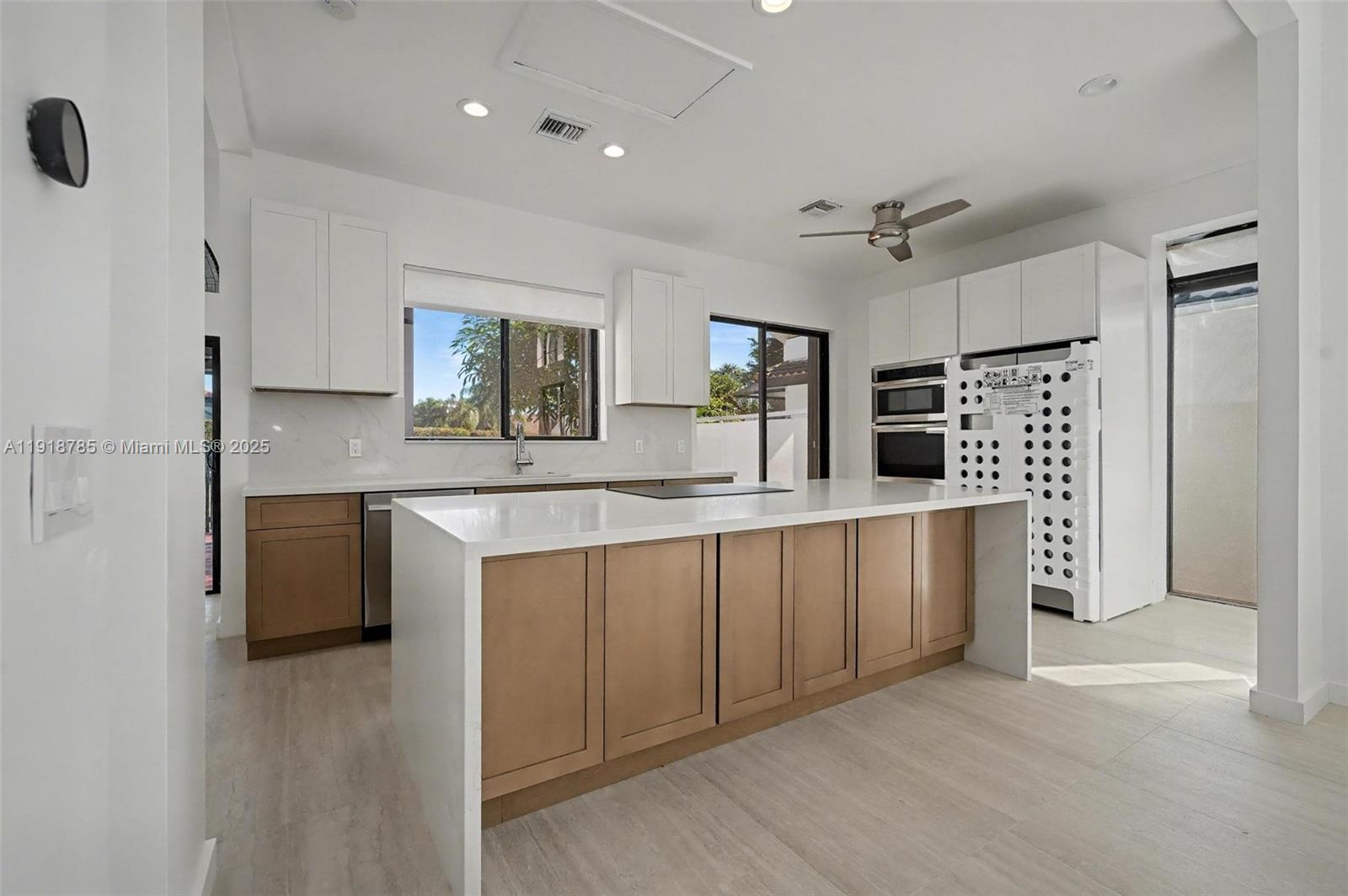 VILLA FLORA AT BOCA POINT - Residential