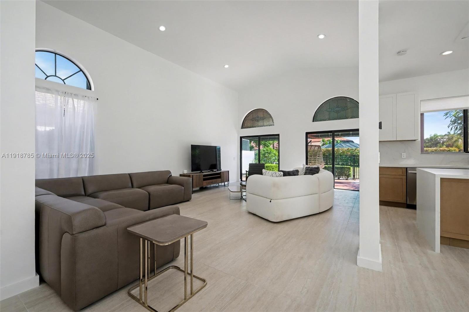 VILLA FLORA AT BOCA POINT - Residential