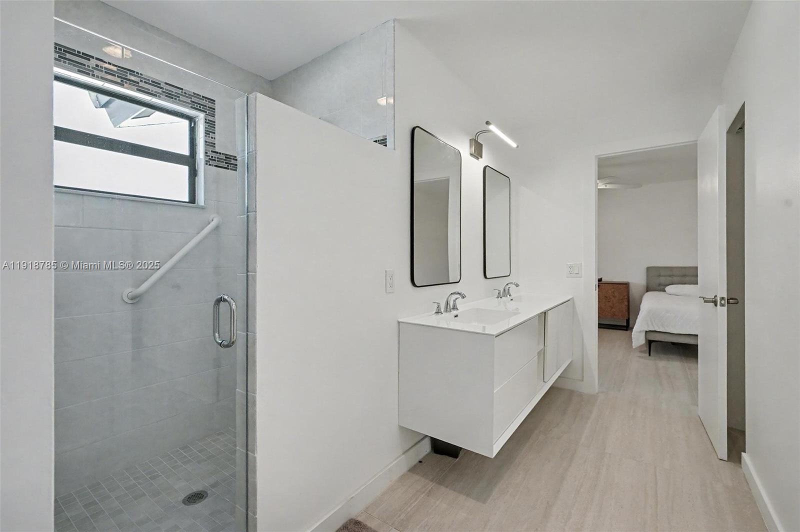 VILLA FLORA AT BOCA POINT - Residential