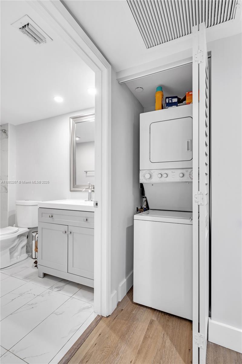 PLYMOUTH AT CENTURY VILLA - Residential