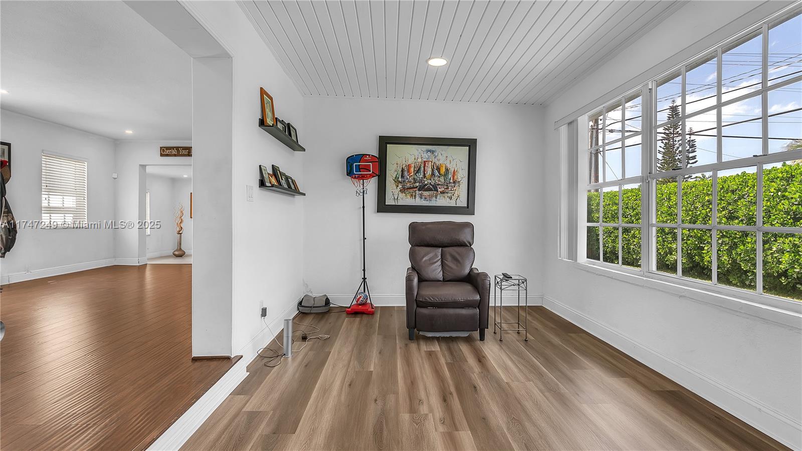 CORAL WAY VILLAGE SEC A P - Residential