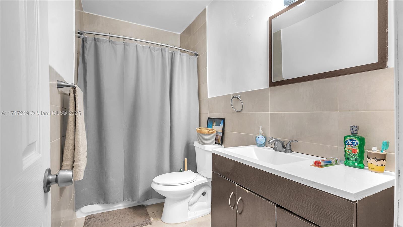 CORAL WAY VILLAGE SEC A P - Residential