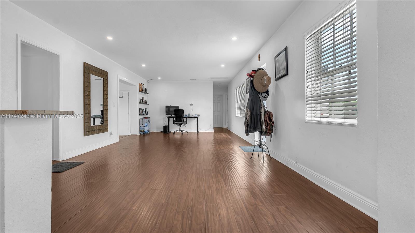 CORAL WAY VILLAGE SEC A P - Residential