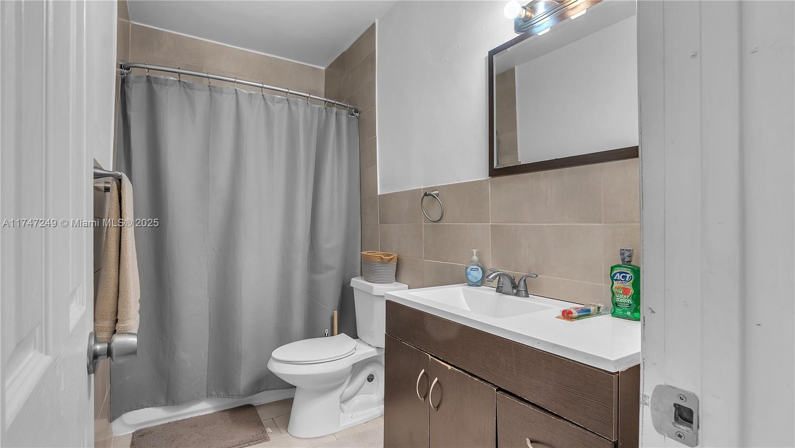 CORAL WAY VILLAGE SEC A P - Residential