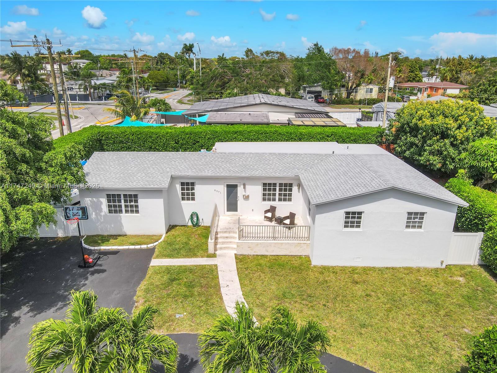 CORAL WAY VILLAGE SEC A P - Residential