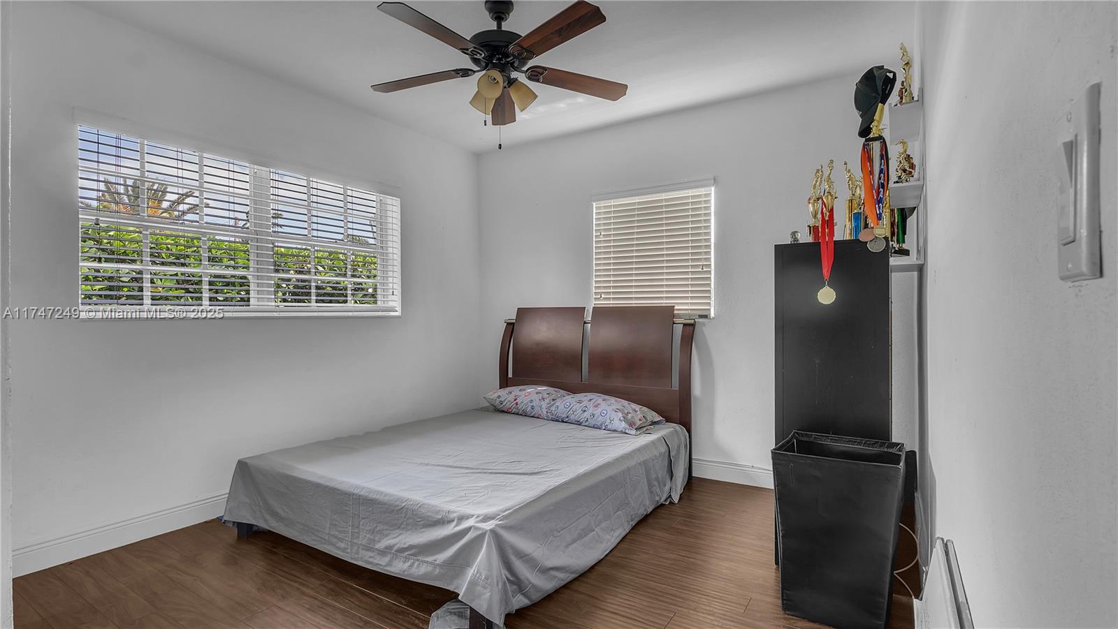 CORAL WAY VILLAGE SEC A P - Residential