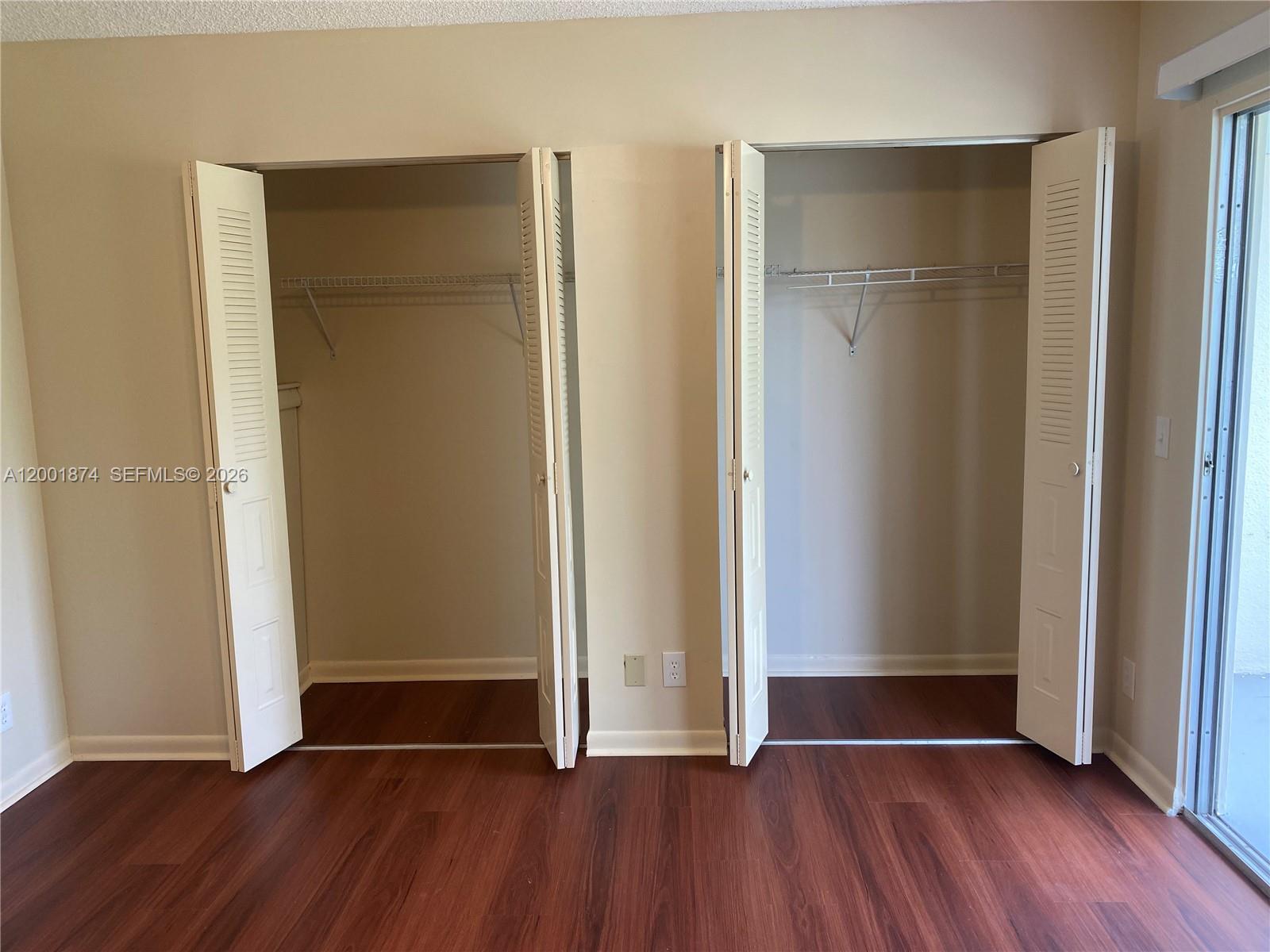 KINGSLEY AT CENTURY VILLA - Residential Lease