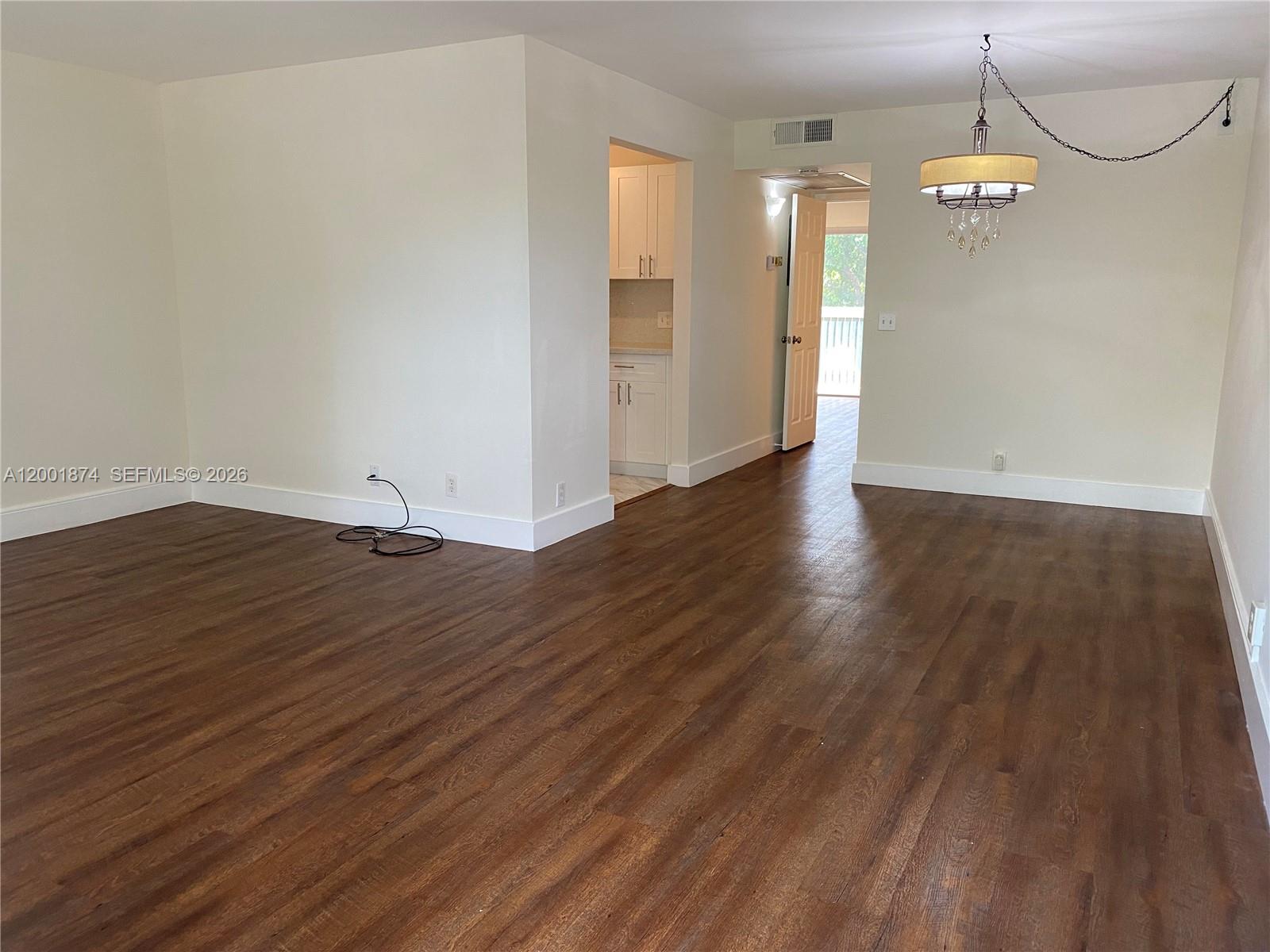 KINGSLEY AT CENTURY VILLA - Residential Lease