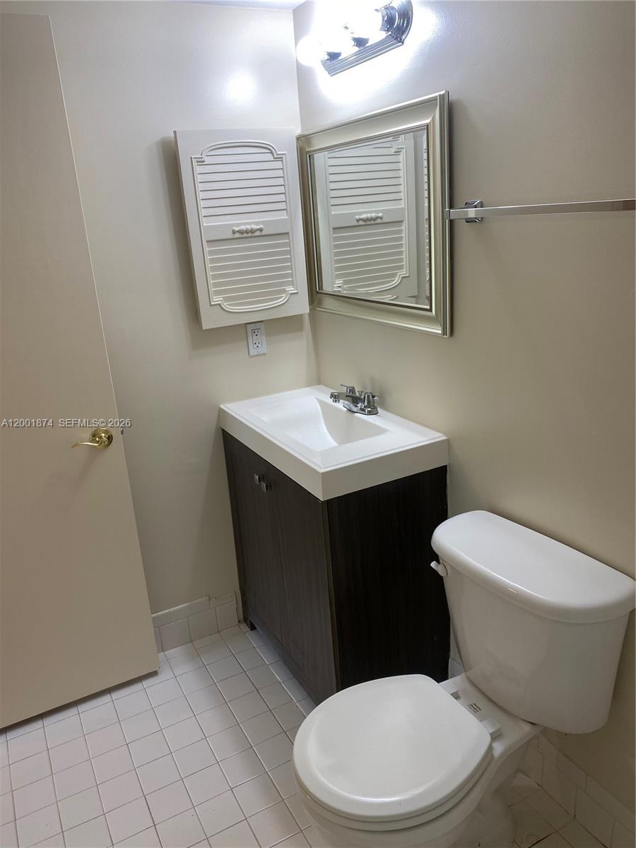 KINGSLEY AT CENTURY VILLA - Residential Lease