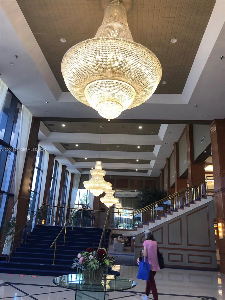 KINGSLEY AT CENTURY VILLA - Residential Lease