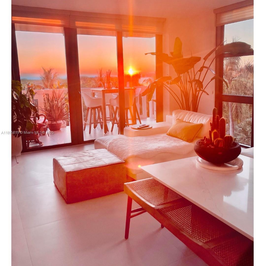 View photos, virtual tours, details... 1121 Crandon Blvd D402