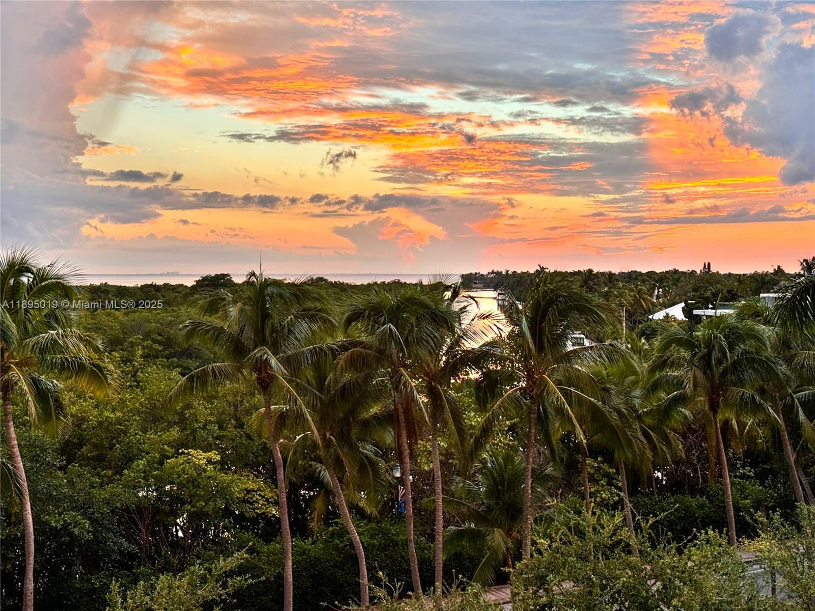 1121 Crandon Blvd D402