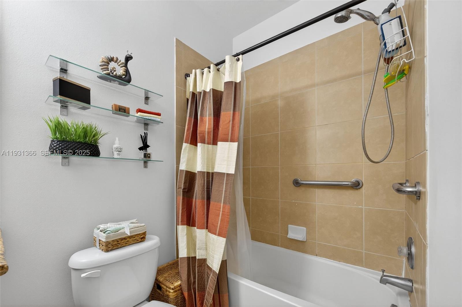 MEADOW PINES - Residential Lease