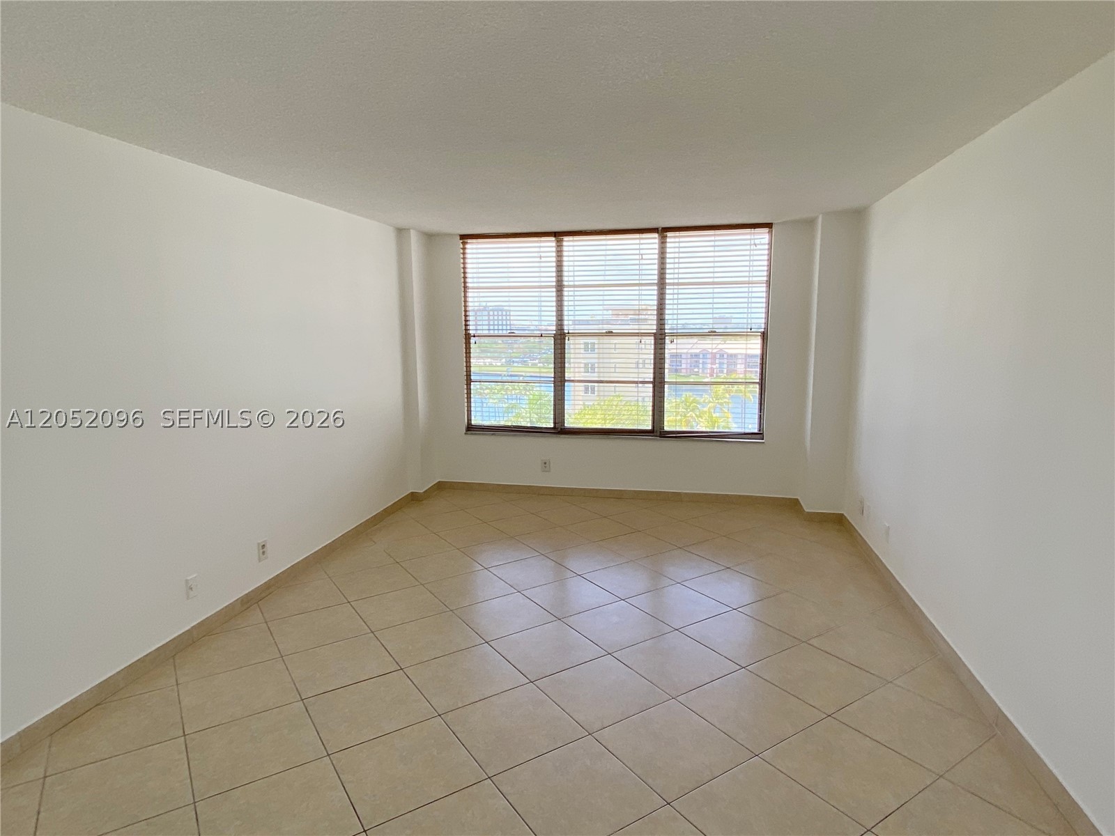 3800 S Ocean Dr 611