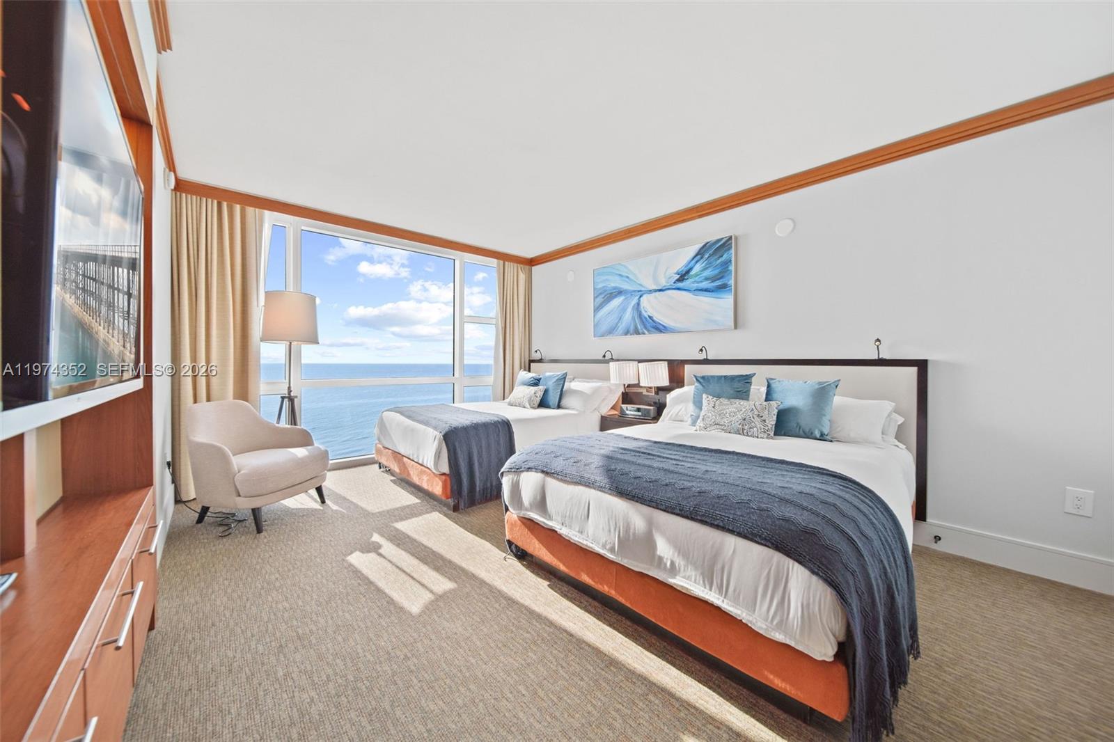 6801 Collins Ave 604