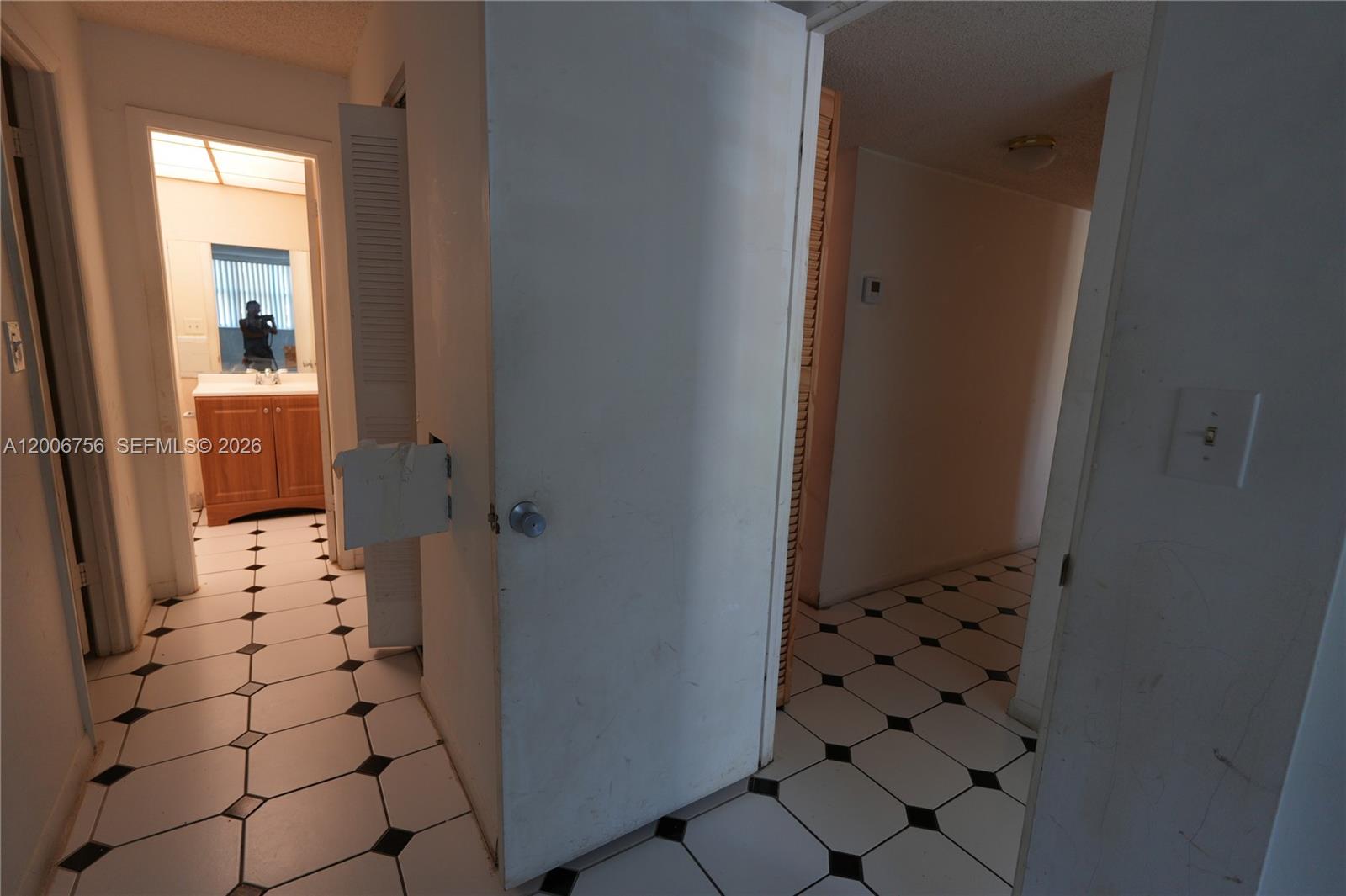 BREAKWATERS OF THE PALM B - Residential