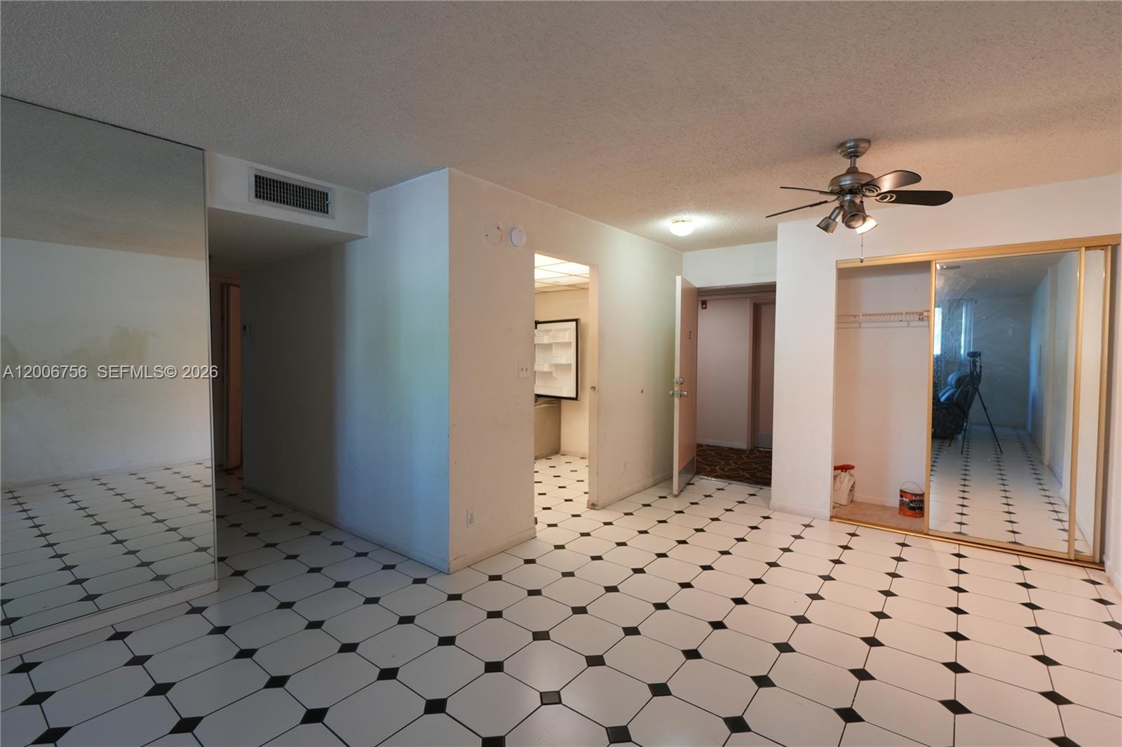 BREAKWATERS OF THE PALM B - Residential