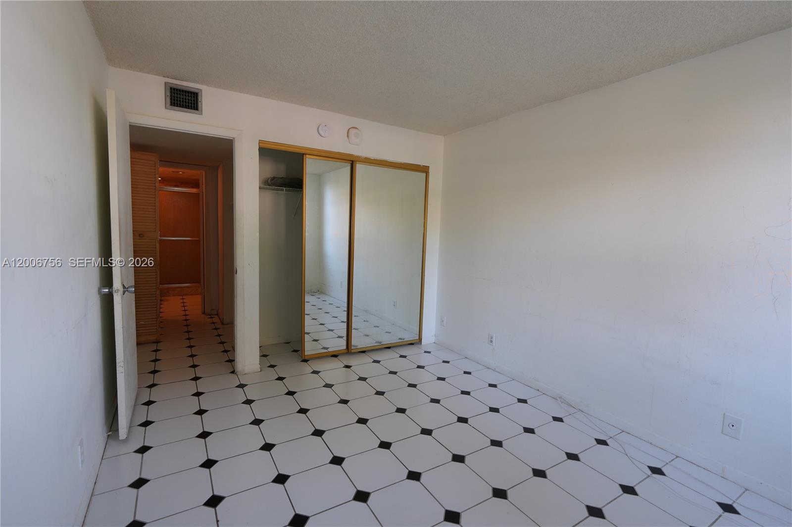 BREAKWATERS OF THE PALM B - Residential